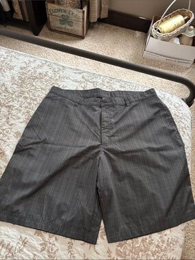 C9 by Champion Men's Charcoal Pinstripe Flat-Front Shorts